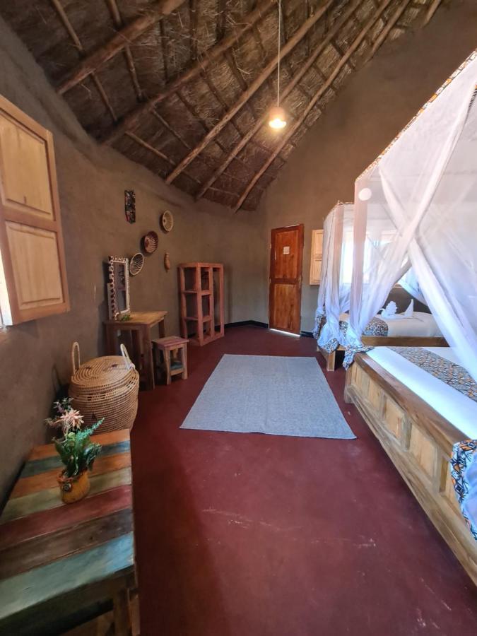 Africa Safari Maasai Boma Vila Serengeti Exterior foto